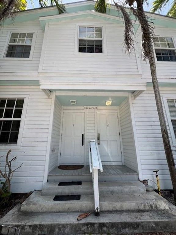 2 Nassau Ln Apt 1, Key West, FL 33040