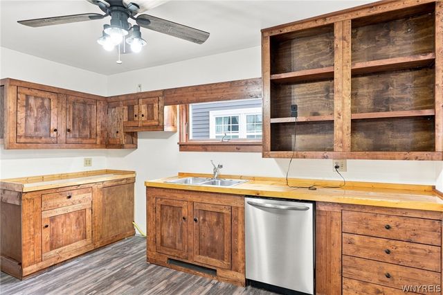 76 Sheffield Avenue, Buffalo, NY 14220