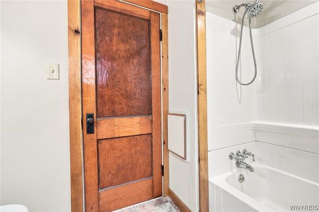 76 Sheffield Avenue, Buffalo, NY 14220