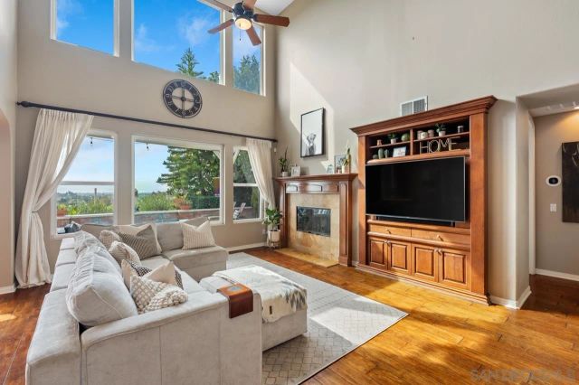 3986 Sacramento, La Mesa, CA 91941