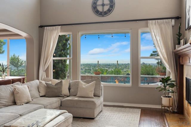 3986 Sacramento, La Mesa, CA 91941