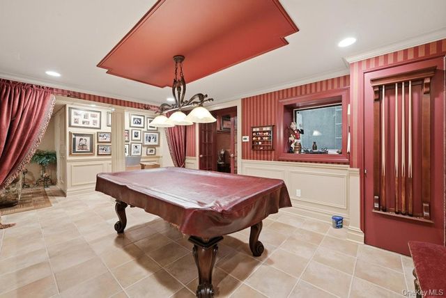 2 Kalb Court, Dix Hills, NY 11746