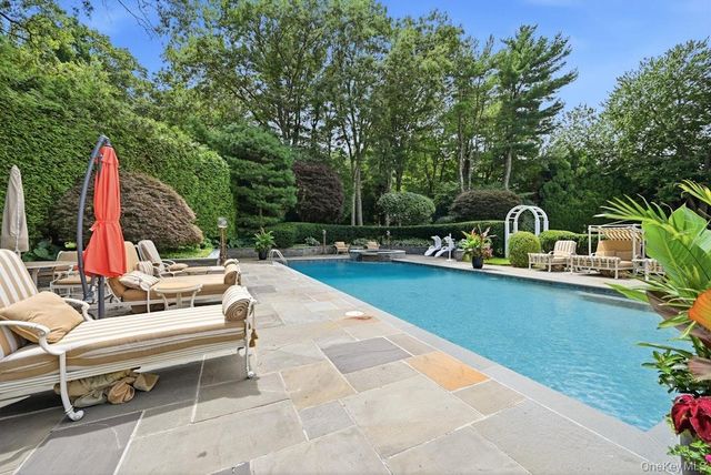 2 Kalb Court, Dix Hills, NY 11746