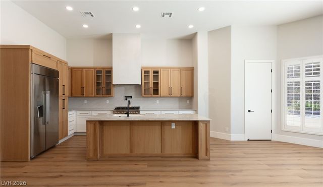 8649 Robinson Ridge Drive, Las Vegas, NV 89117