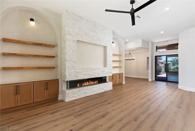 8649 Robinson Ridge Drive, Las Vegas, NV 89117