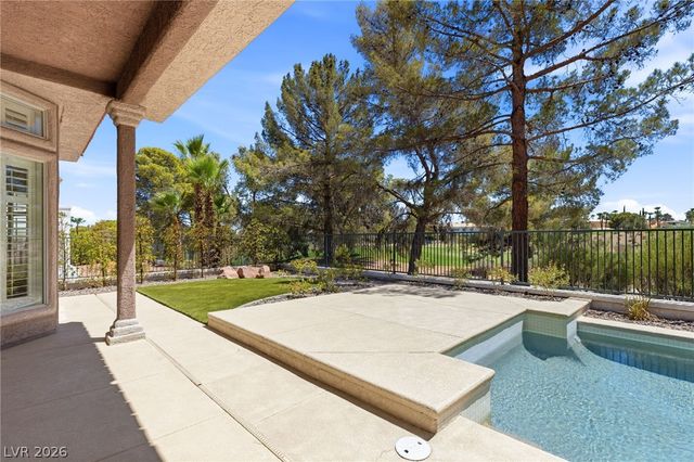 8649 Robinson Ridge Drive, Las Vegas, NV 89117
