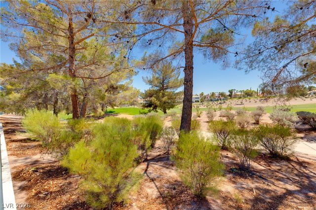 8649 Robinson Ridge Drive, Las Vegas, NV 89117