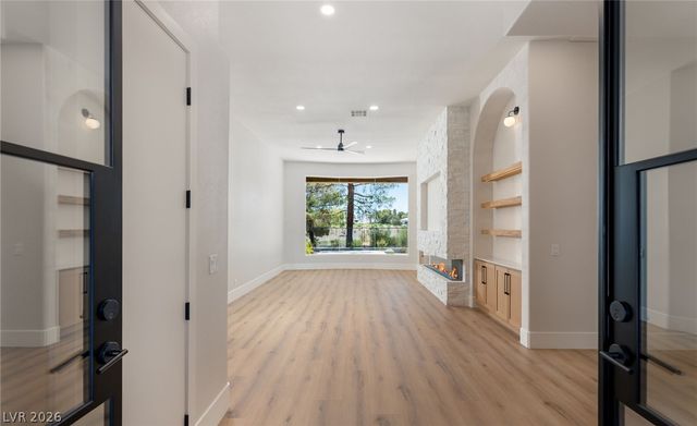 8649 Robinson Ridge Drive, Las Vegas, NV 89117