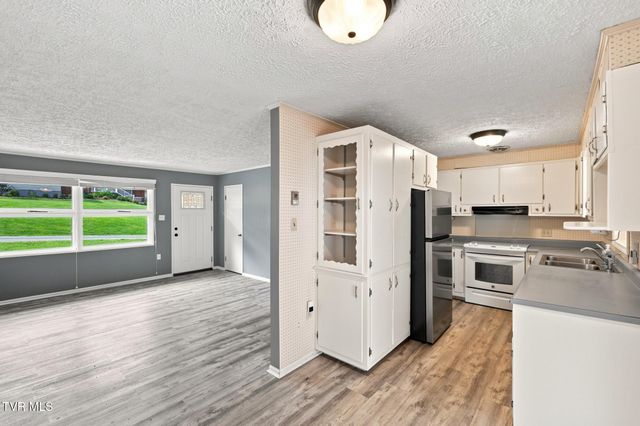 273 Deerfield Drive, Bristol, TN 37620