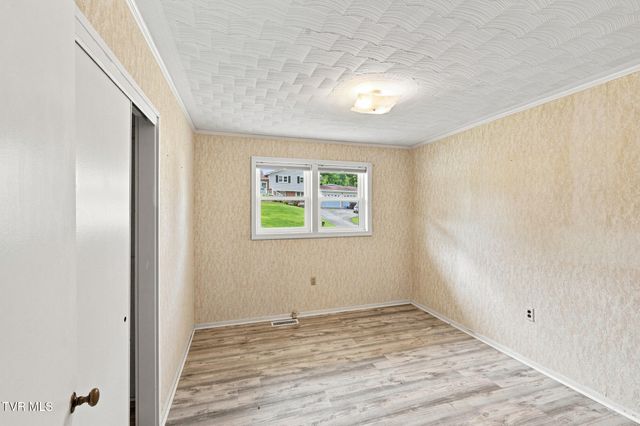 273 Deerfield Drive, Bristol, TN 37620