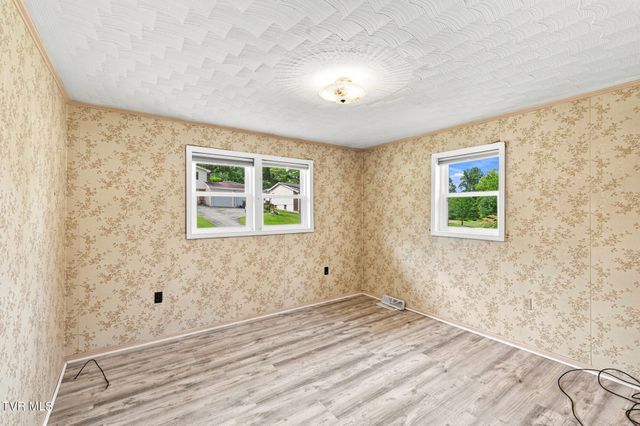 273 Deerfield Drive, Bristol, TN 37620