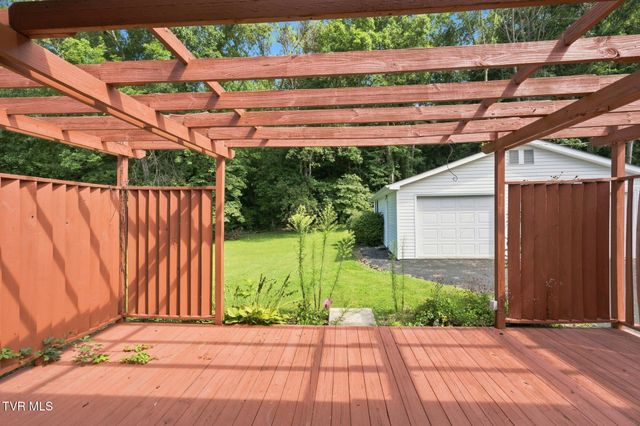 273 Deerfield Drive, Bristol, TN 37620