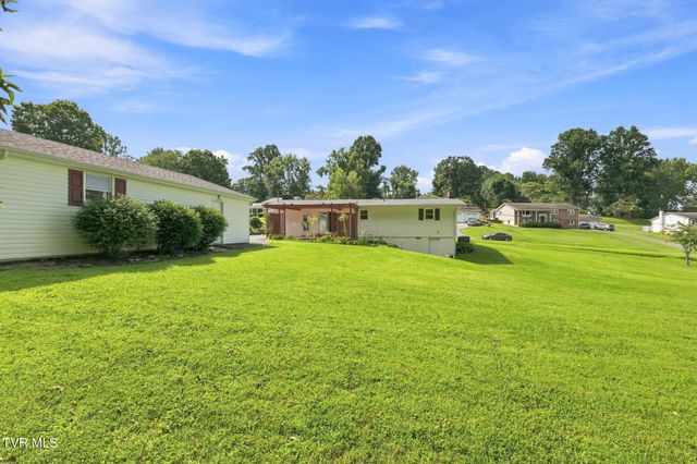 273 Deerfield Drive, Bristol, TN 37620