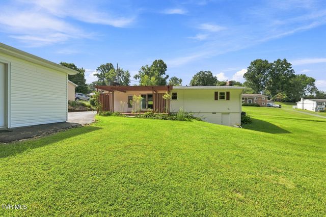273 Deerfield Drive, Bristol, TN 37620