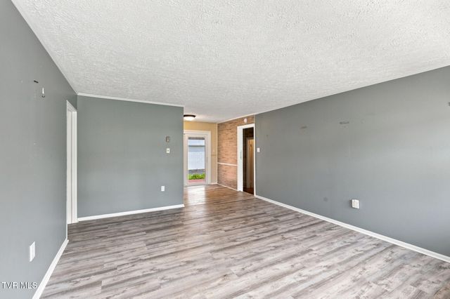 273 Deerfield Drive, Bristol, TN 37620