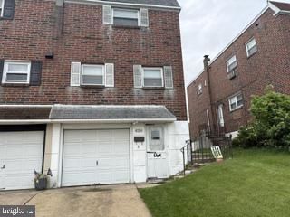 8310 STRAHLE PL, Philadelphia, PA 19111