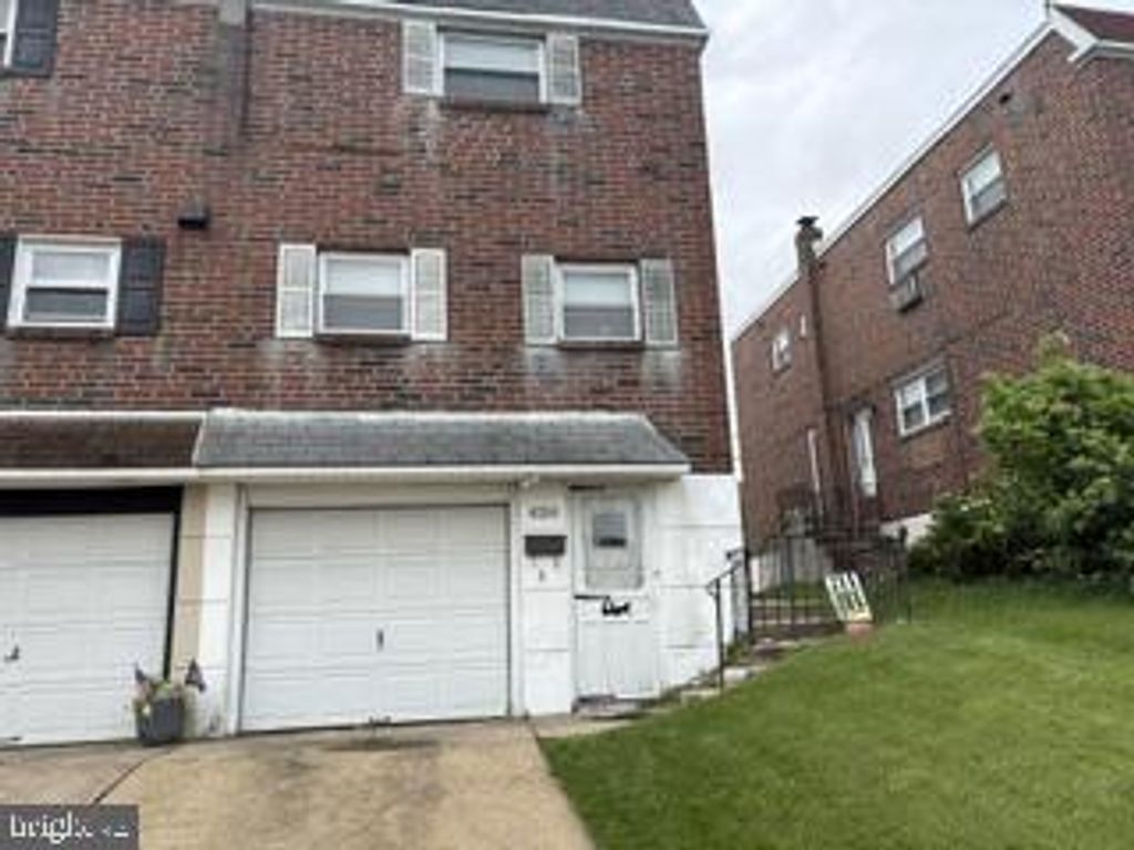 8310 STRAHLE PL, Philadelphia, PA 19111