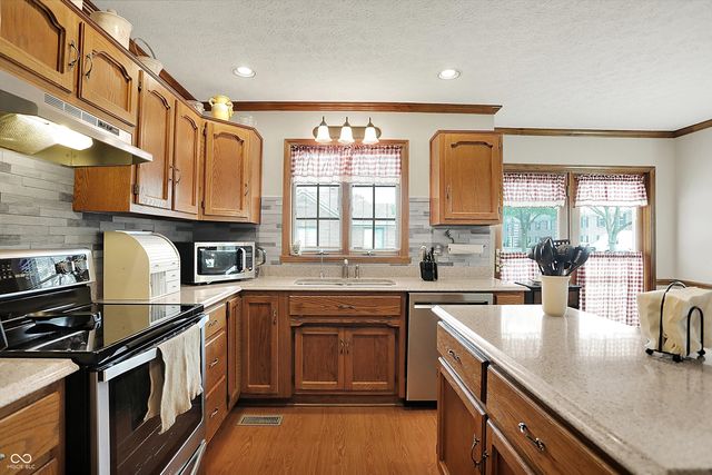1638 Library Boulevard, Greenwood, IN 46142