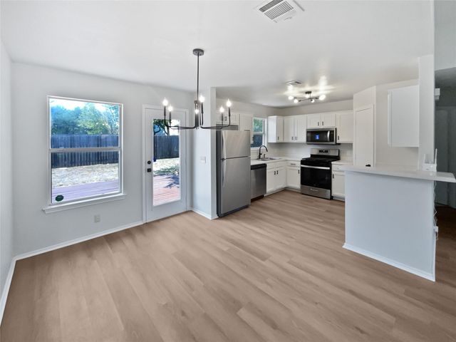 727 Blue Oak CIR, Cedar Park, TX 78613