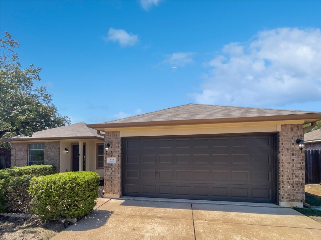 727 Blue Oak CIR, Cedar Park, TX 78613