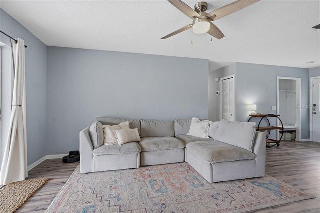 8913 WOOD LAKE COURT, New Port Richey, FL 34653