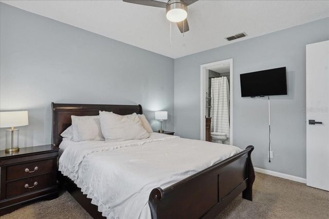 8913 WOOD LAKE COURT, New Port Richey, FL 34653