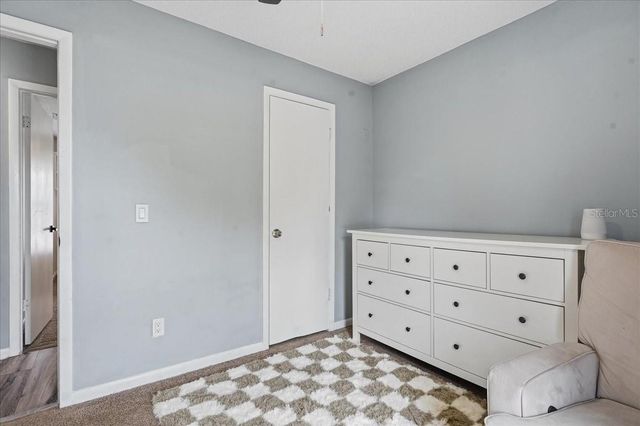 8913 WOOD LAKE COURT, New Port Richey, FL 34653