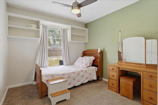 8913 WOOD LAKE COURT, New Port Richey, FL 34653