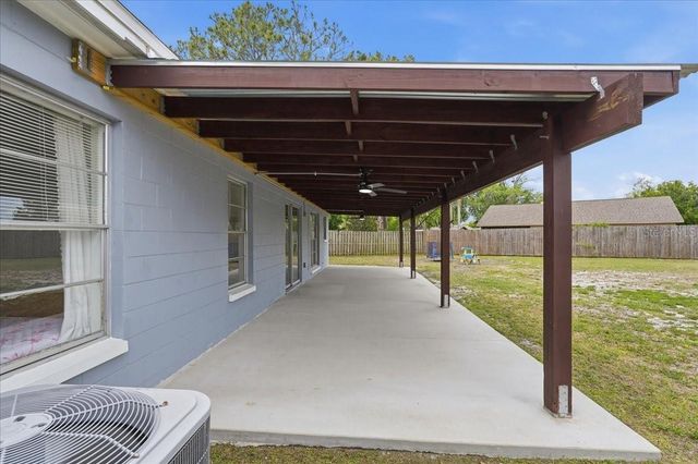 8913 WOOD LAKE COURT, New Port Richey, FL 34653