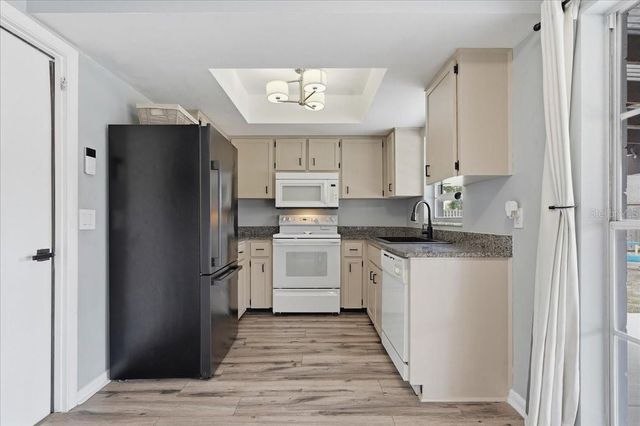 8913 WOOD LAKE COURT, New Port Richey, FL 34653