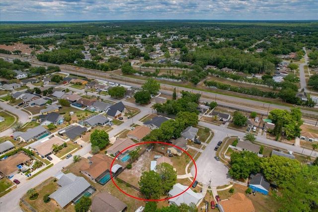 8913 WOOD LAKE COURT, New Port Richey, FL 34653