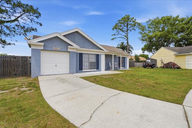 8913 WOOD LAKE COURT, New Port Richey, FL 34653