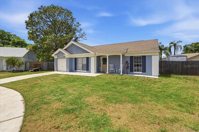 8913 WOOD LAKE COURT, New Port Richey, FL 34653