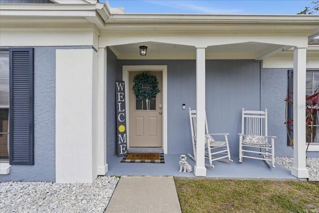 8913 WOOD LAKE COURT, New Port Richey, FL 34653