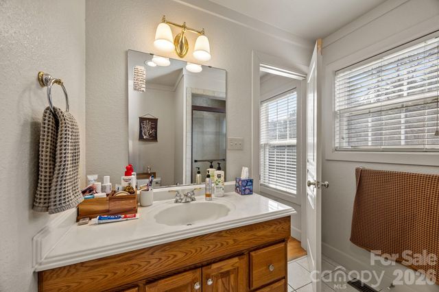 280 Flat Creek Church Road, Weaverville, NC 28787