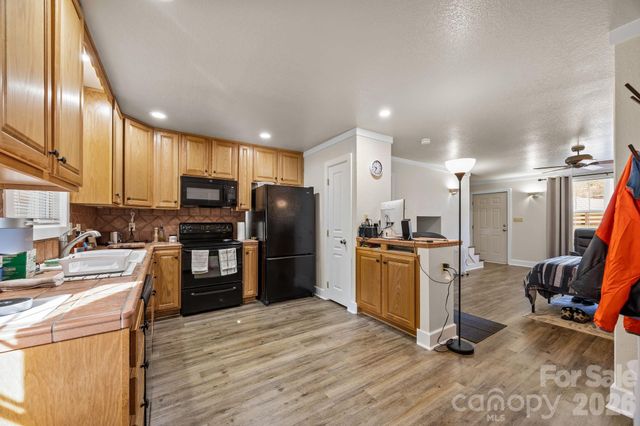 280 Flat Creek Church Road, Weaverville, NC 28787