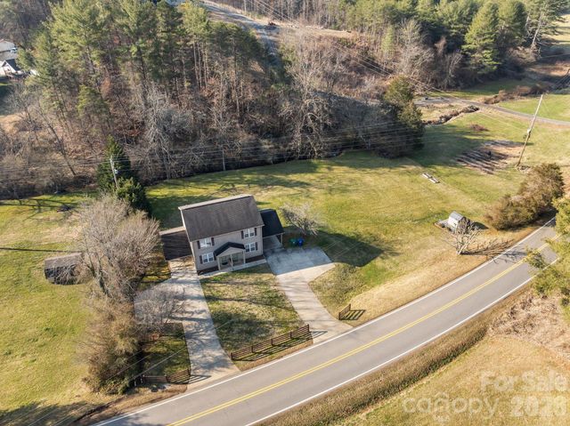 280 Flat Creek Church Road, Weaverville, NC 28787