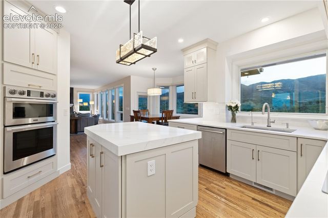 2550 Oak Hills Drive, Colorado Springs, CO 80919