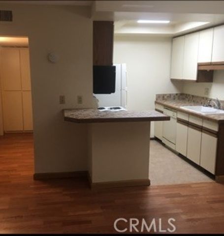 564 N Bellflower Boulevard 203, Long Beach, CA 90814