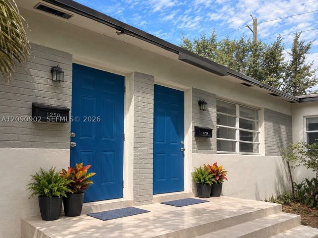 1252 NW 58th St 1252, Miami, FL 33142