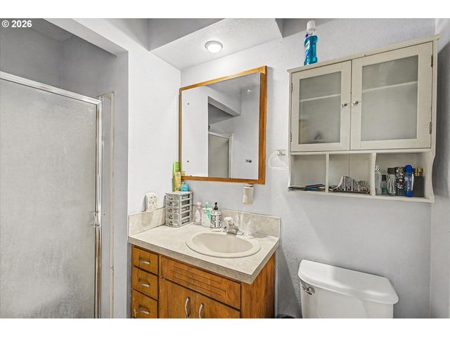 5404 Ne CHATEAU Dr, Vancouver, WA 98661