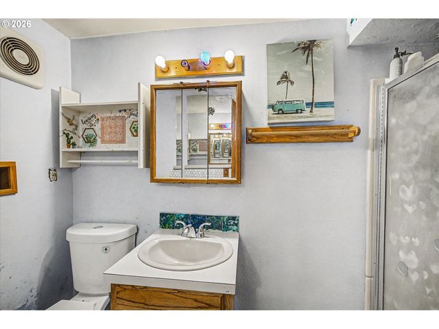 5404 Ne CHATEAU Dr, Vancouver, WA 98661