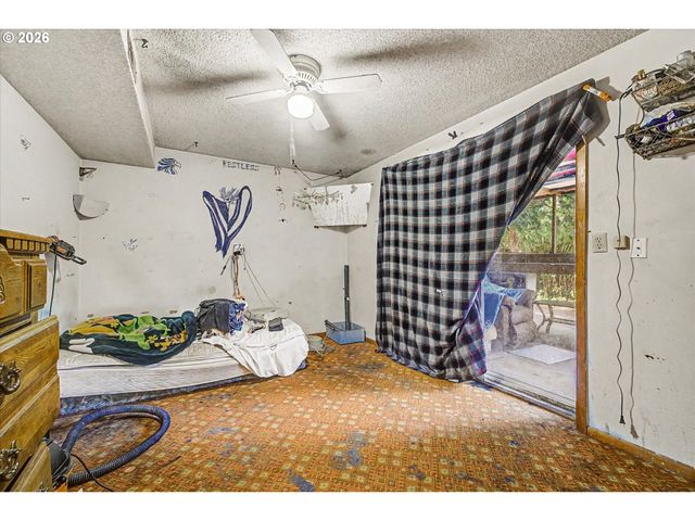 5404 Ne CHATEAU Dr, Vancouver, WA 98661