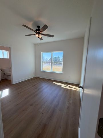 1149 Trek Cir, Goddard, KS 67052