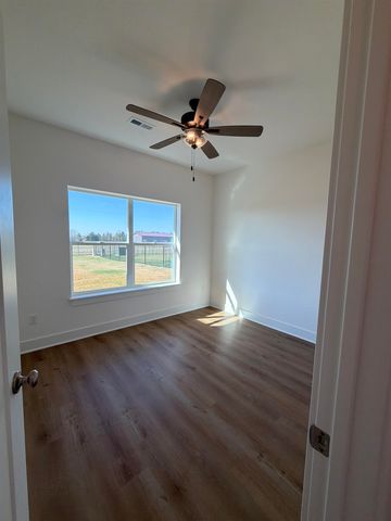 1149 Trek Cir, Goddard, KS 67052