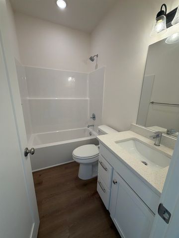 1149 Trek Cir, Goddard, KS 67052