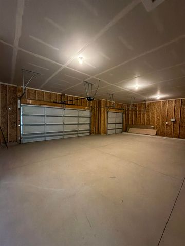 1149 Trek Cir, Goddard, KS 67052