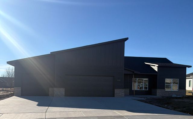 1149 Trek Cir, Goddard, KS 67052