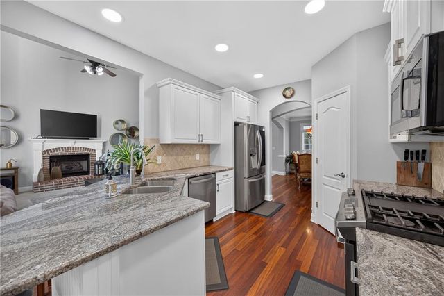 71 Ashdowne Way, Acworth, GA 30101