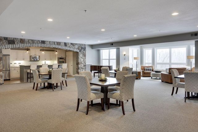 2670 Kelley Parkway 318, Long Lake, MN 55356
